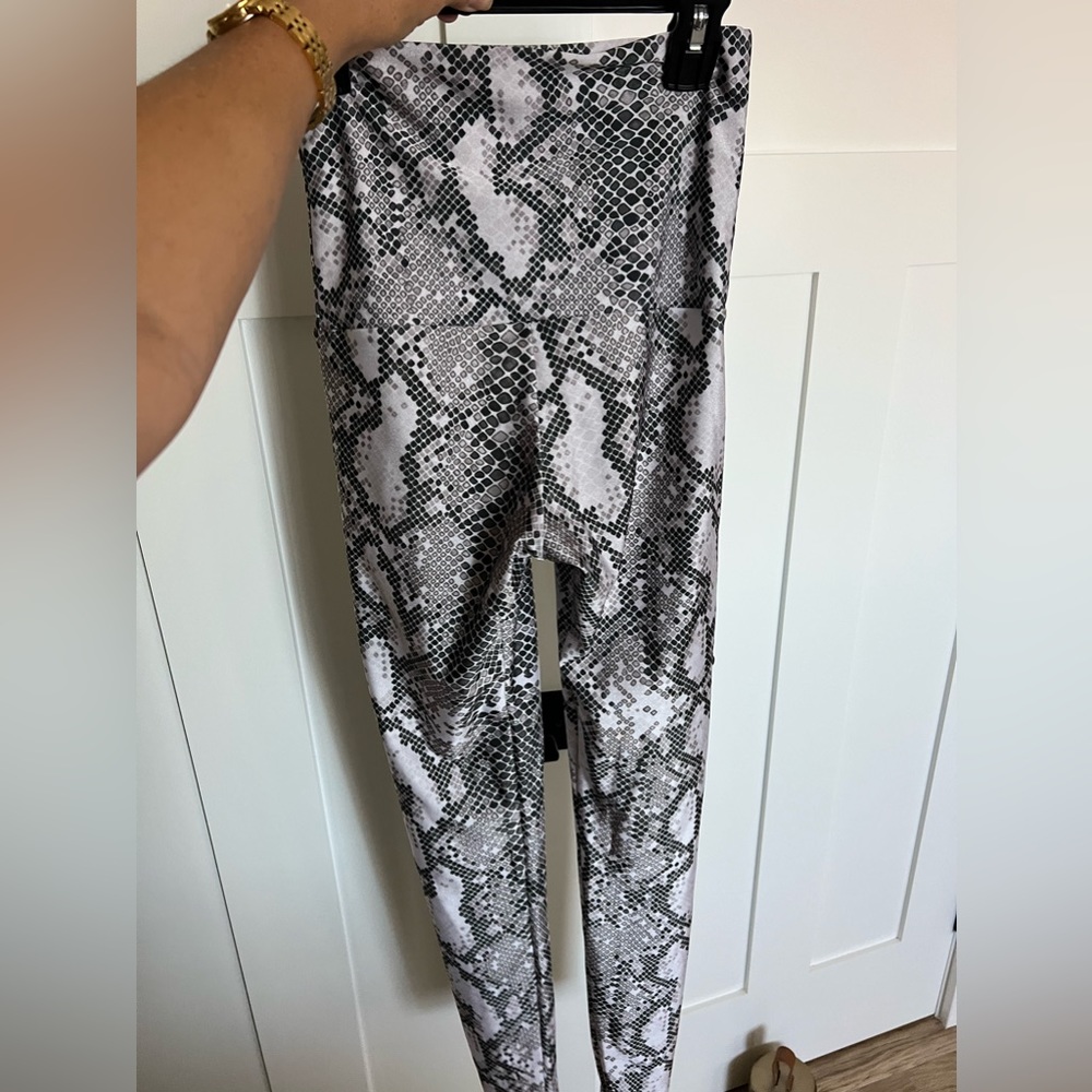 Emily Hsu Designs Size Small white snakeskin leggings small AKT logo.